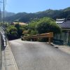 幹線道路からの進入路